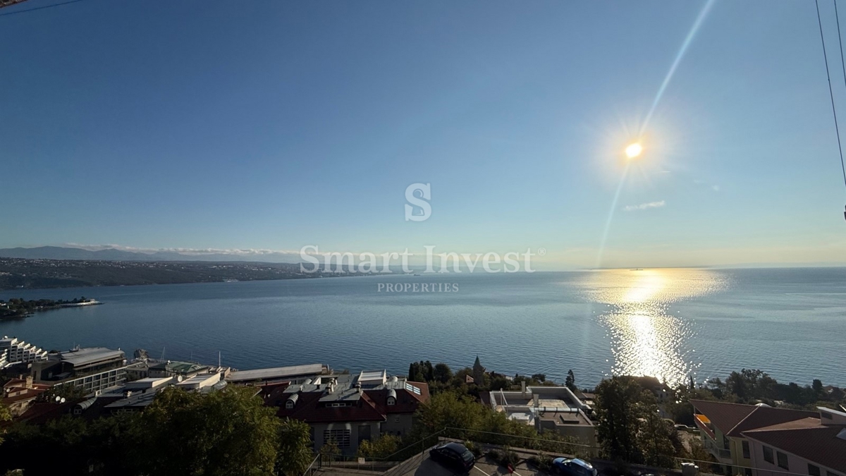 OPATIJA, Luksuzni penthouse s pogledom na morje in garažo