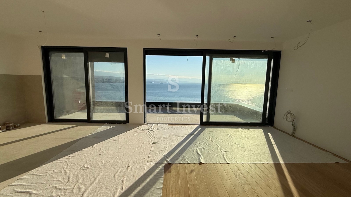 OPATIJA, Luksuzni penthouse s pogledom na morje in garažo