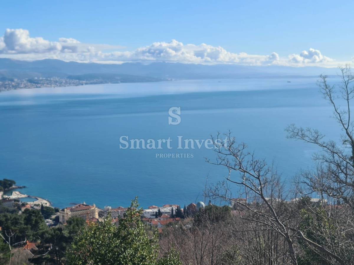 OPATIJA, Building land of 10.100 m2 with a beautiful sea view