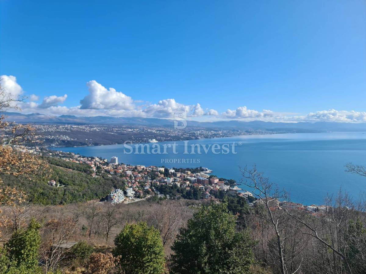 OPATIJA, Building land of 10.100 m2 with a beautiful sea view