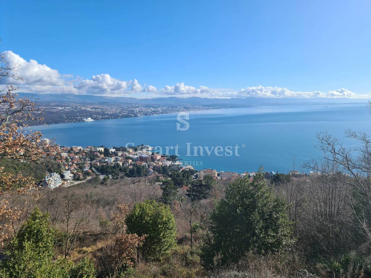 OPATIJA, Building land of 10.100 m2 with a beautiful sea view