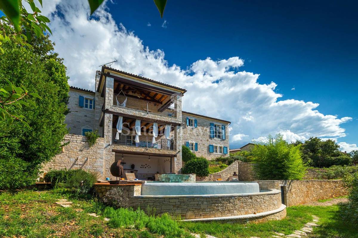 ISTRA - POREČ, Luksuzna kamnita vila z bazenom in pogledom na morje, prodamo
