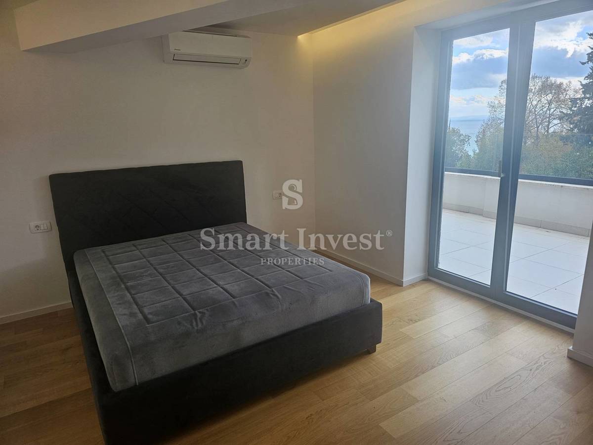 OPATIJA, Luksuzno 3-sobno stanovanje s pogledom na morje in garažo