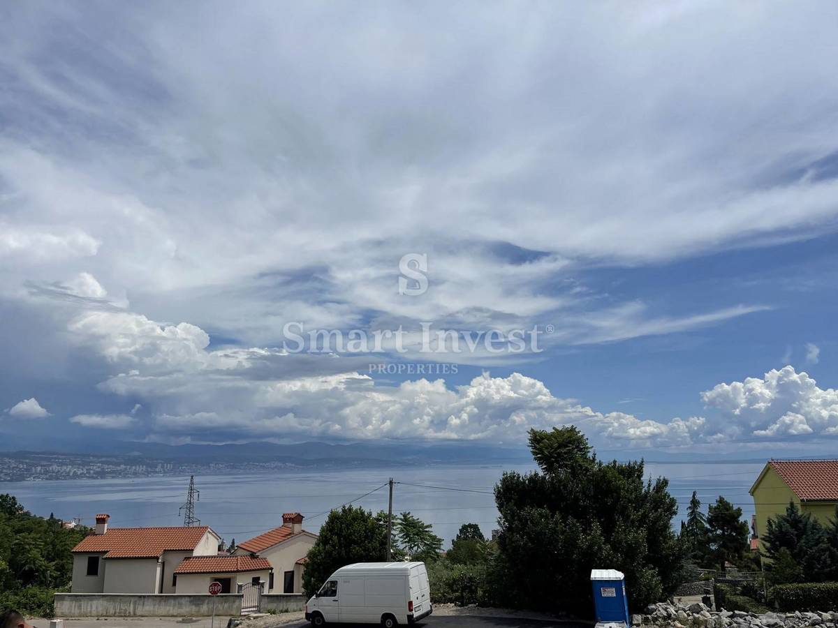 OPATIJA – IČIĆI, Novo 3-sobno stanovanje z vrtom, blizu morja, prodamo