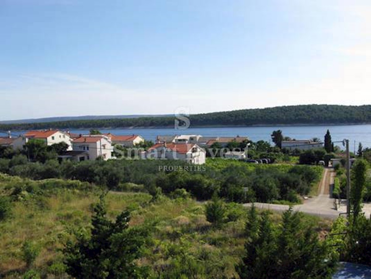 Otok RAB, Apartmajska hiša z bazenom in pogledom na morje