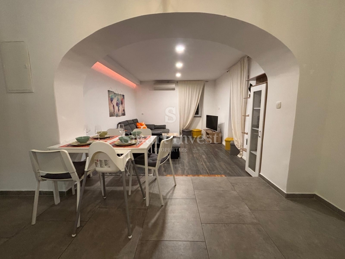 OPATIJA - CENTER, 3-sobno stanovanje s teraso in parkingom