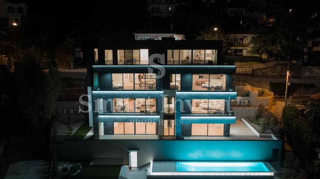 OPATIJA, Luxury apartment of 226 m2  in a new building with pool and garage