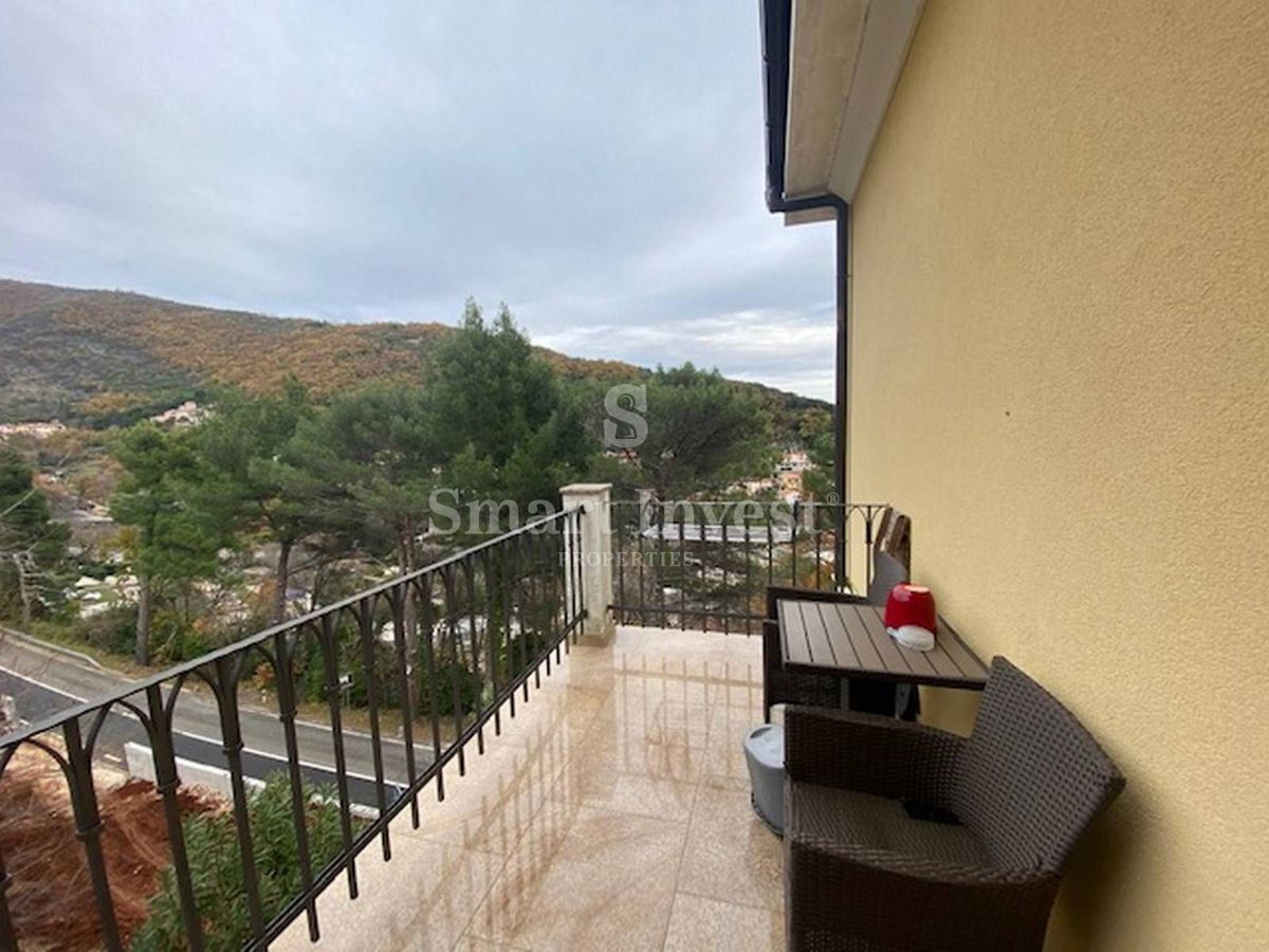 MOŠĆENIČKA DRAGA, 3-sobno stanovanje s pogledom na morje