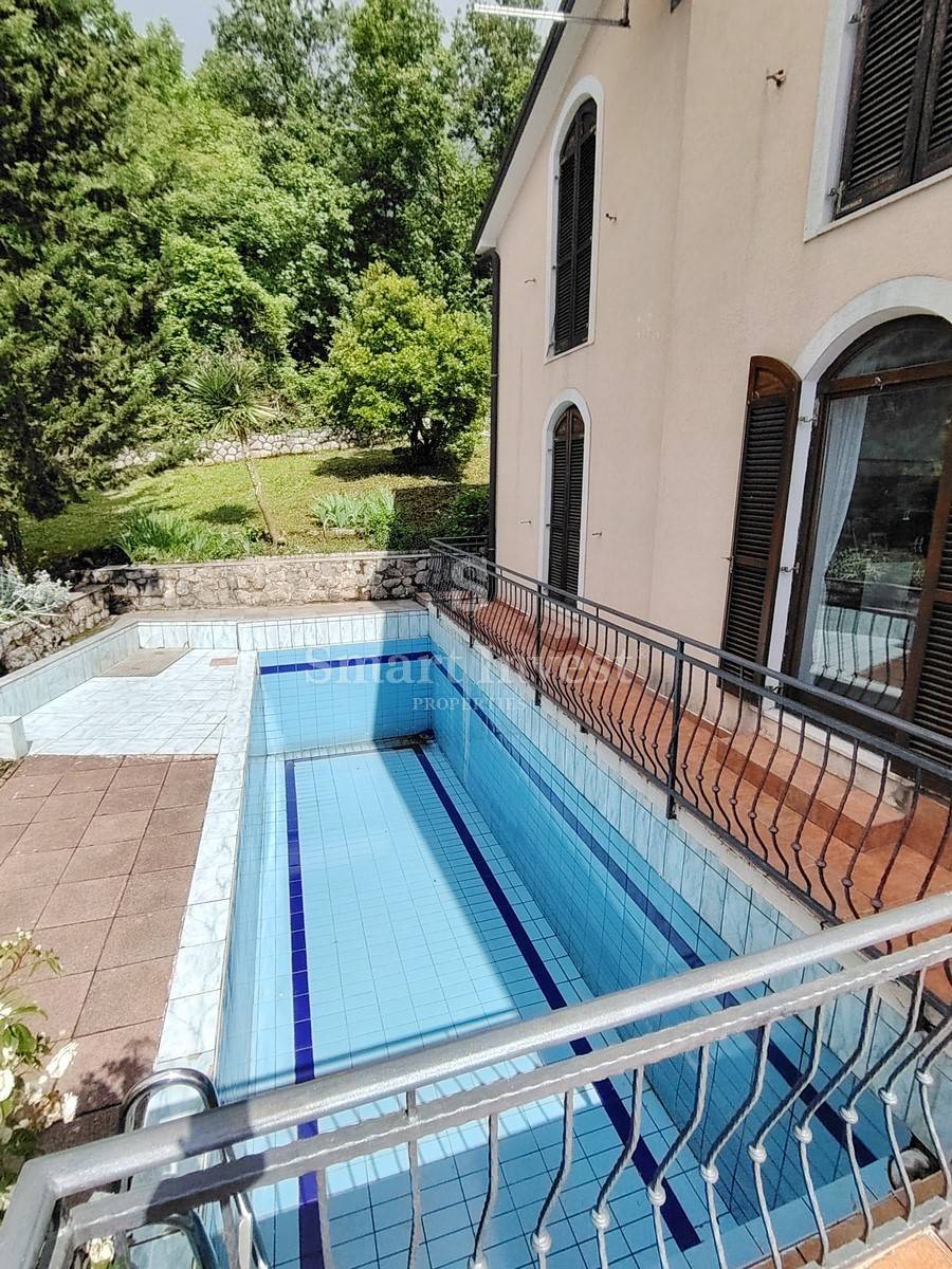 Hiša Poljane, Opatija - Okolica, 350m2