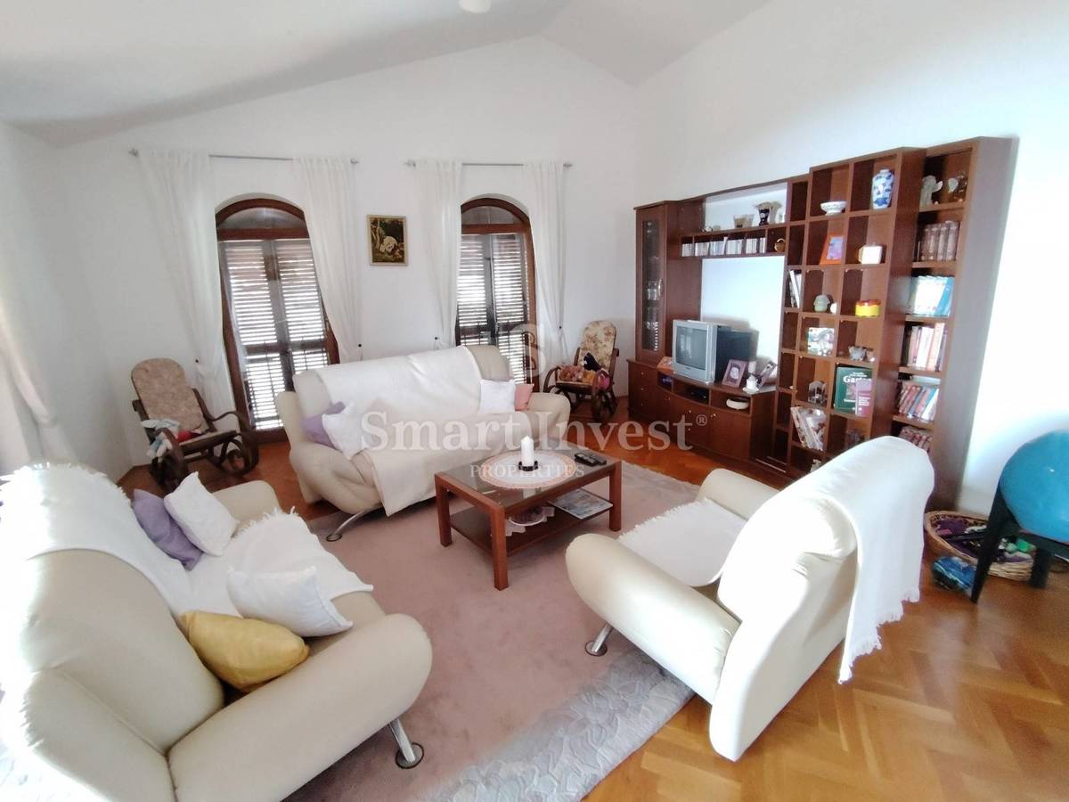 Hiša Poljane, Opatija - Okolica, 350m2