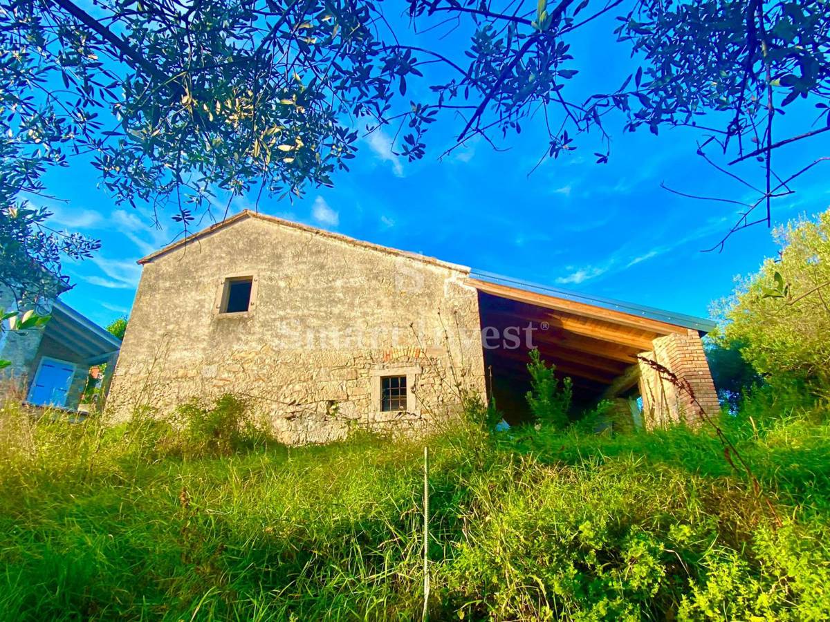 Zemljišče Hum, Buzet, 2.257m2