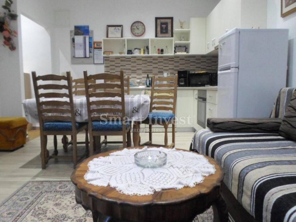 OPATIJA - CENTER, dva apartmaja z vrtom blizu morja