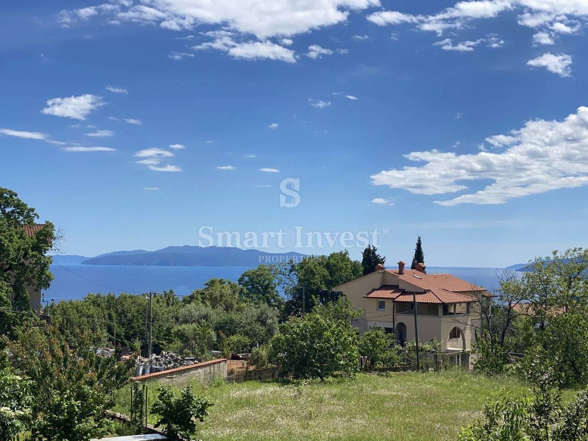 OPATIJA - POBRI, gradbeno zemljišče za gradnjo vile s pogledom na morje