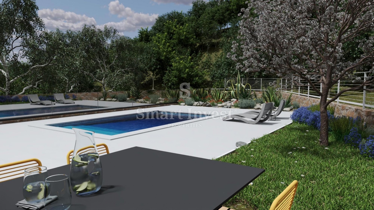 OPATIJA - VEPRINAC, samostojna hiša roh bau, 2 apartmaja, prostoren vrt, pogled na morje