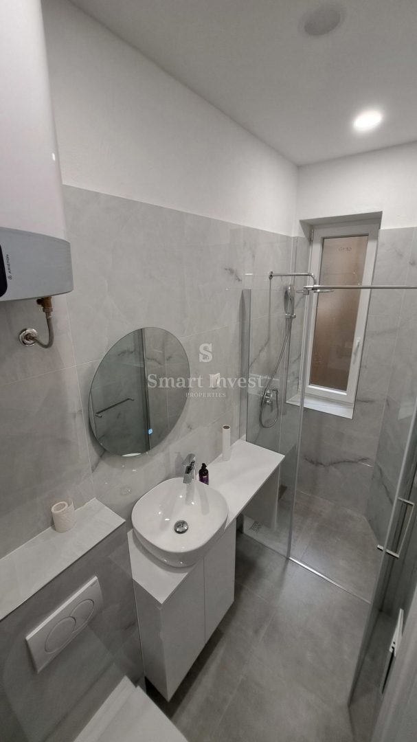 RIJEKA - POTOK, na novo prenovljeno stanovanje, razdeljeno na 2 stanovanja, balkon