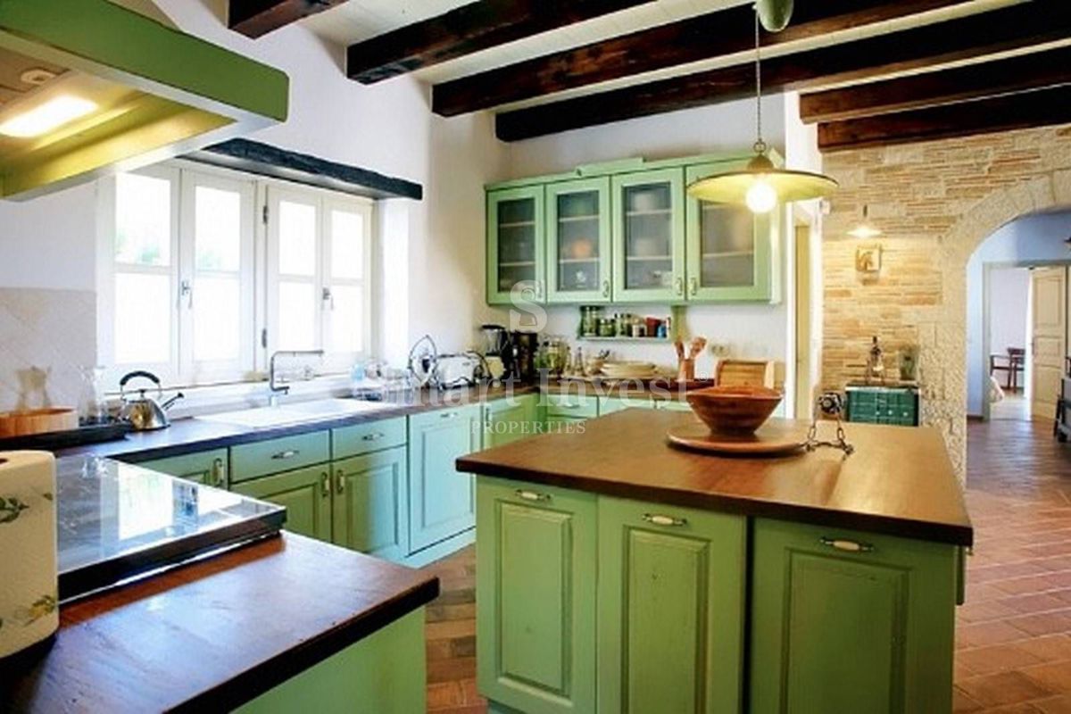 ISTRIA - POREČ vicinity, Beautiful 4-bedroom stone villa with pool