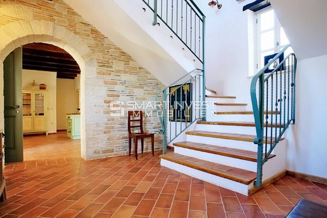 ISTRIA - POREČ vicinity, Beautiful 4-bedroom stone villa with pool