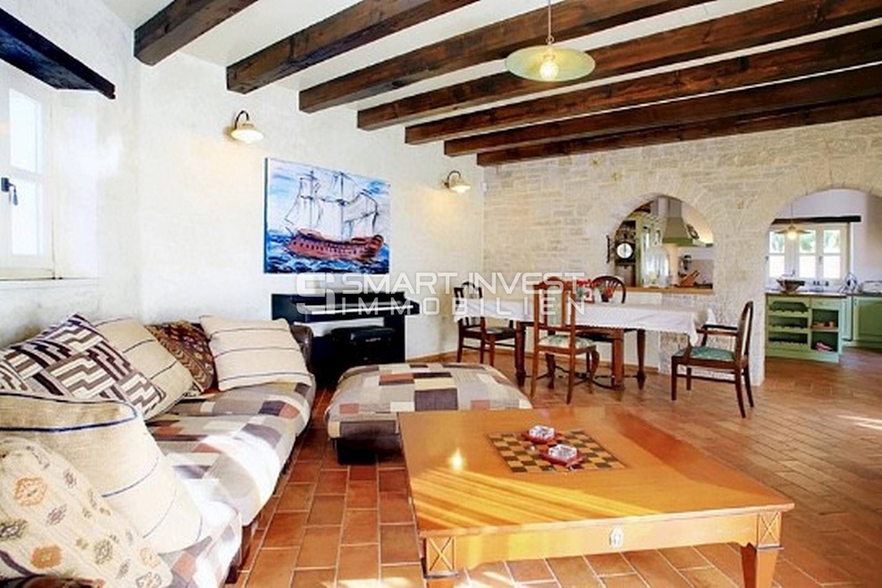 ISTRIA - POREČ vicinity, Beautiful 4-bedroom stone villa with pool