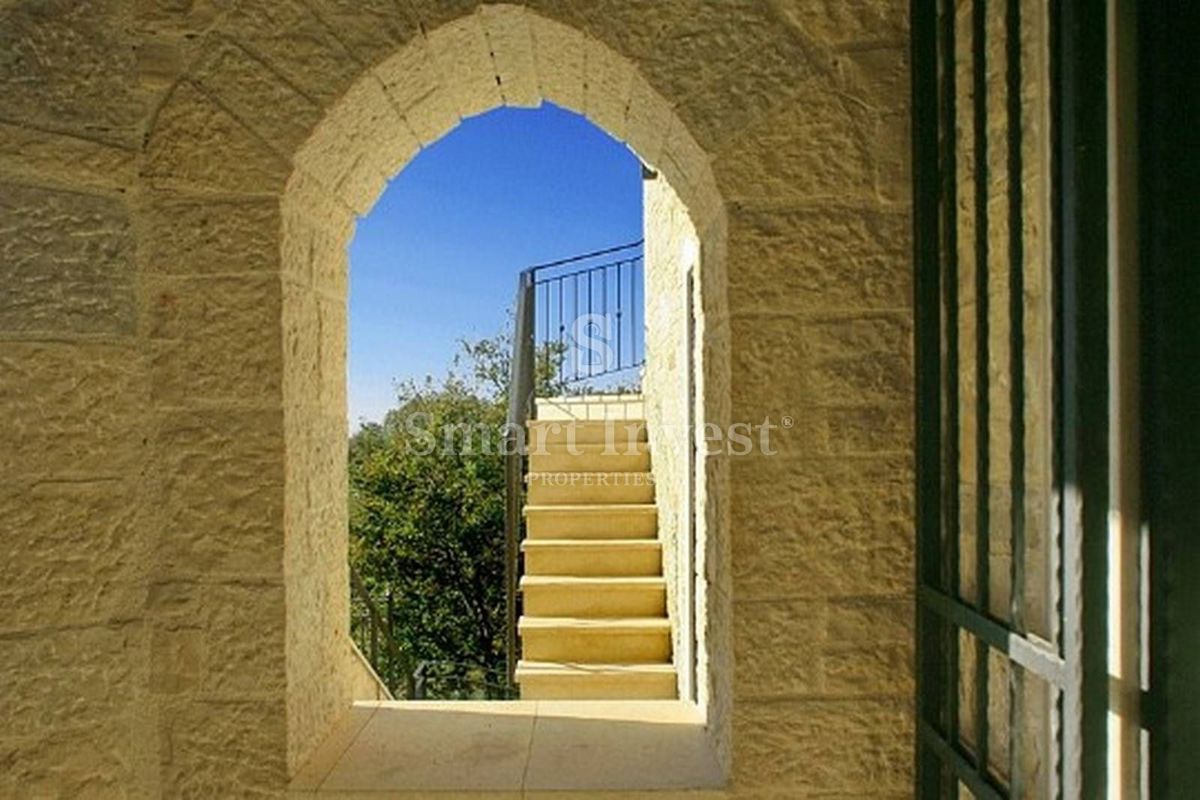 ISTRIA - POREČ vicinity, Beautiful 4-bedroom stone villa with pool
