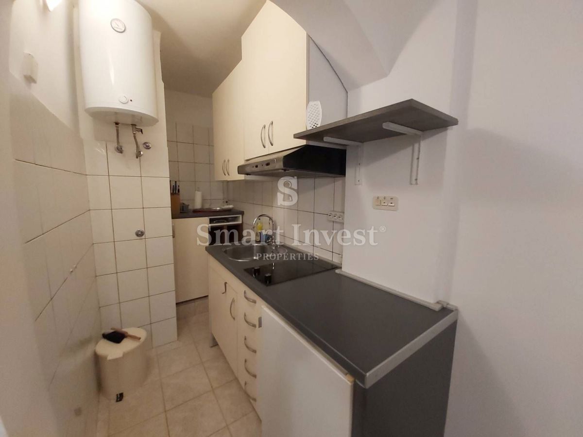 OPATIJA, Two apartments of 60 m2 in total, with terrace and small garden