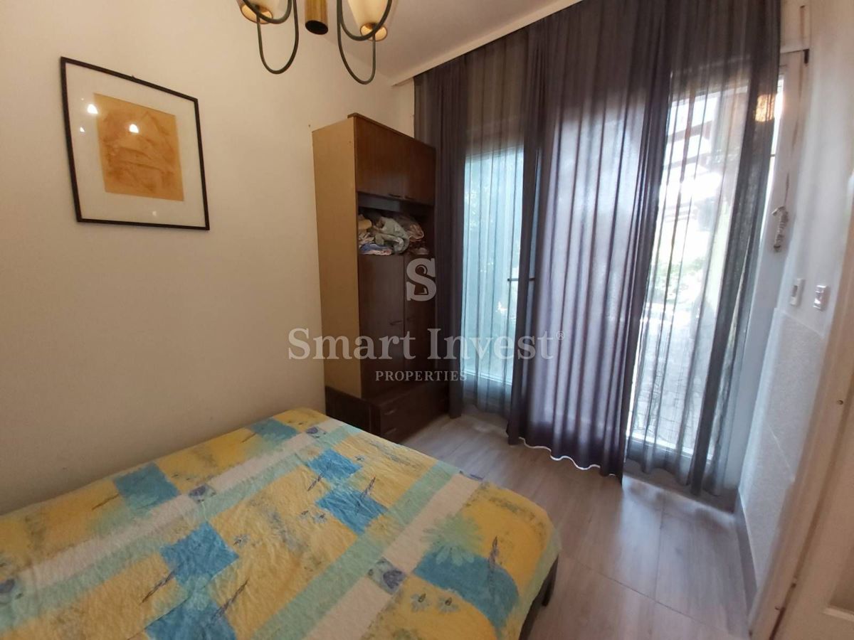 OPATIJA, Two apartments of 60 m2 in total, with terrace and small garden
