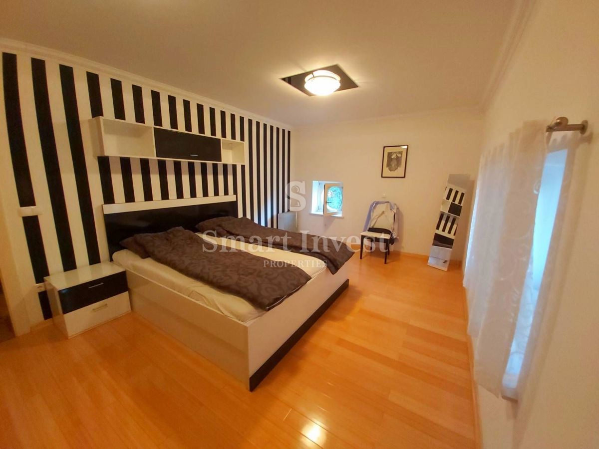 OPATIJA, Exclusive 2-bedrooms flat in Austro-Hungarian villa near the sea
