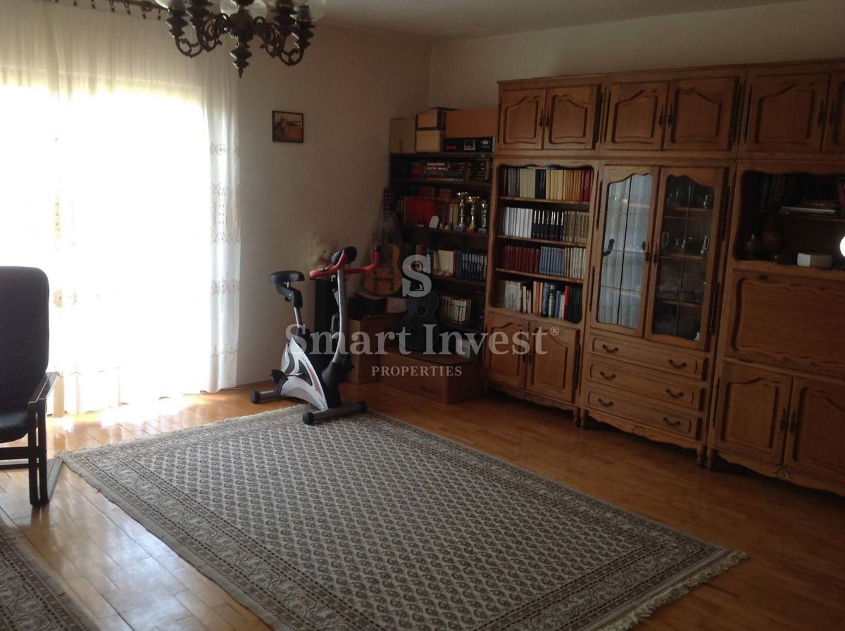 CENTRAL ISTRIA - BUZET, Detached house of 350 m2