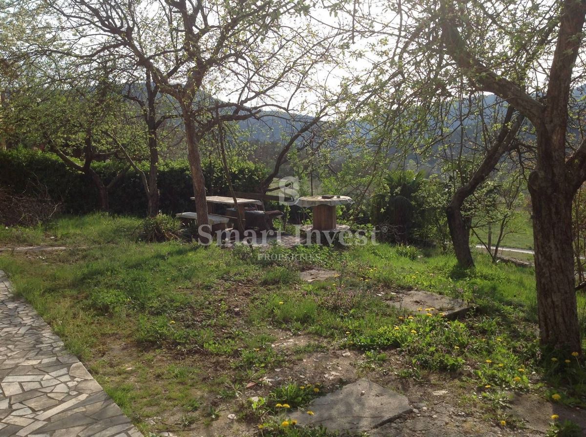 CENTRAL ISTRIA - BUZET, Detached house of 350 m2
