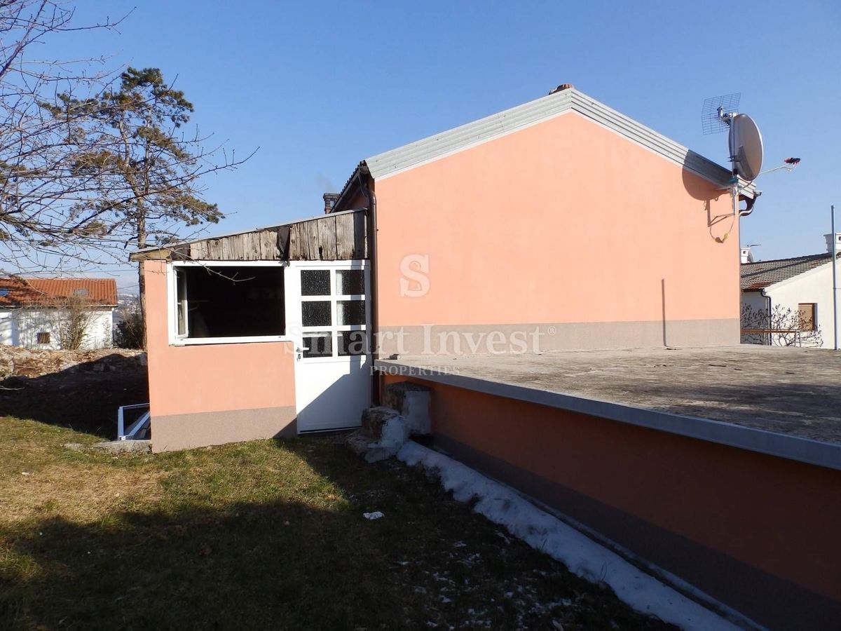 OPATIJA - POBRI, Samostojna hiša 180 m2 z velikim vrtom, prodamo