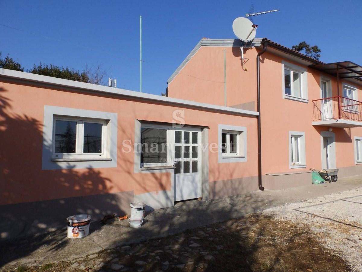 OPATIJA - POBRI, Samostojna hiša 180 m2 z velikim vrtom, prodamo