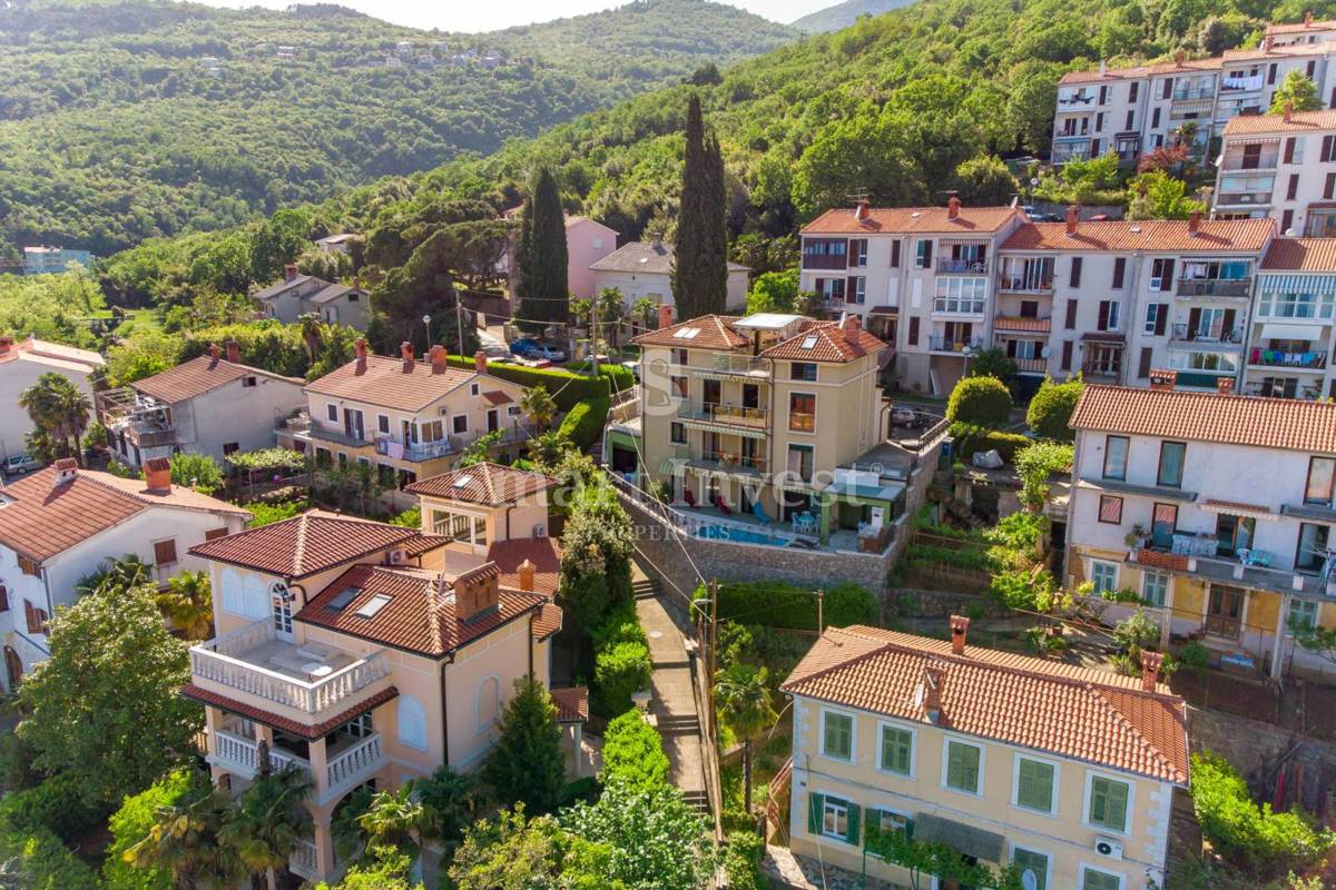 OPATIJA, Exclusive villa on an attractive location with sea view