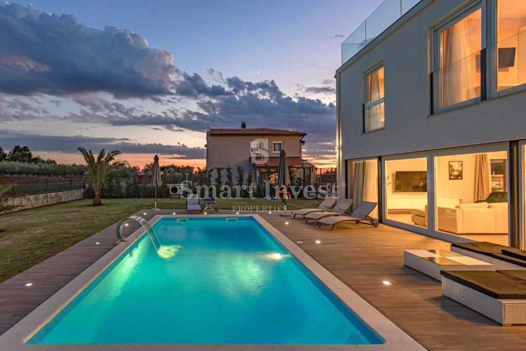 ISTRIA - POREČ, LUXURY VILLA WITH HEATED POOL AND SEA VIEW – 5 km to the sea