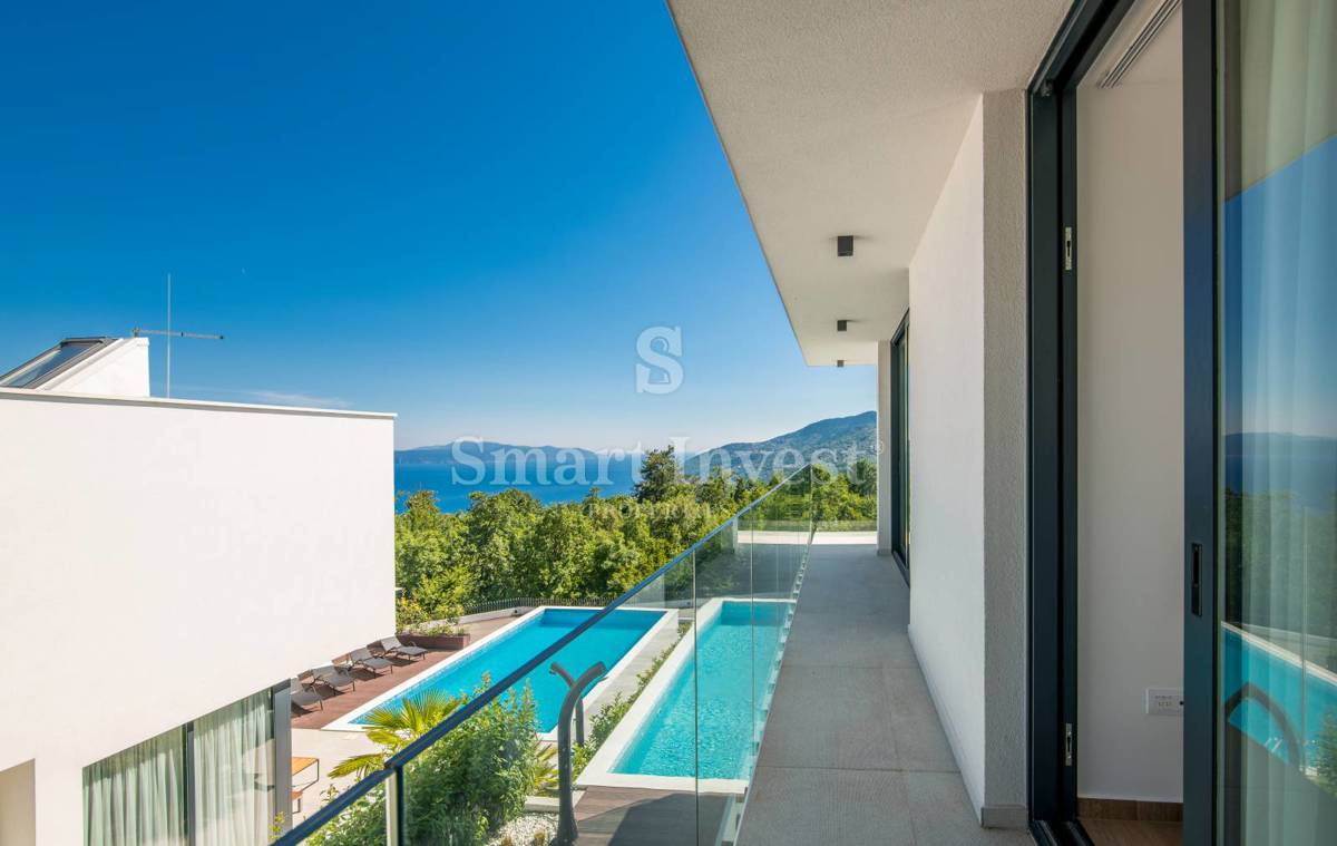 OPATIJA - VEPRINAC, moderna vila s panoramskim pogledom na morje, prodamo