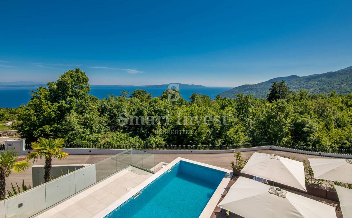 OPATIJA - VEPRINAC, moderna vila s panoramskim pogledom na morje, prodamo