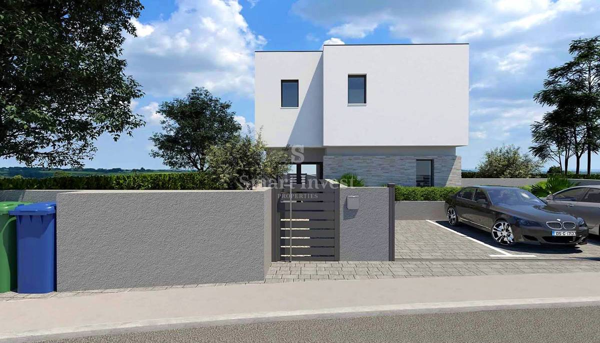 ISTRA - FUNTANA, MODERNA VILA Z BAZENOM BLIZU MORJA, prodamo