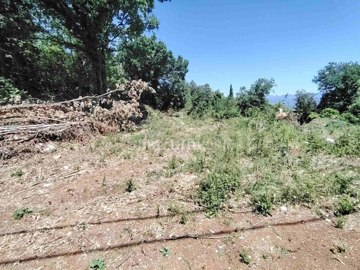 Zemljišče Oprić, Opatija - Okolica, 1.090m2