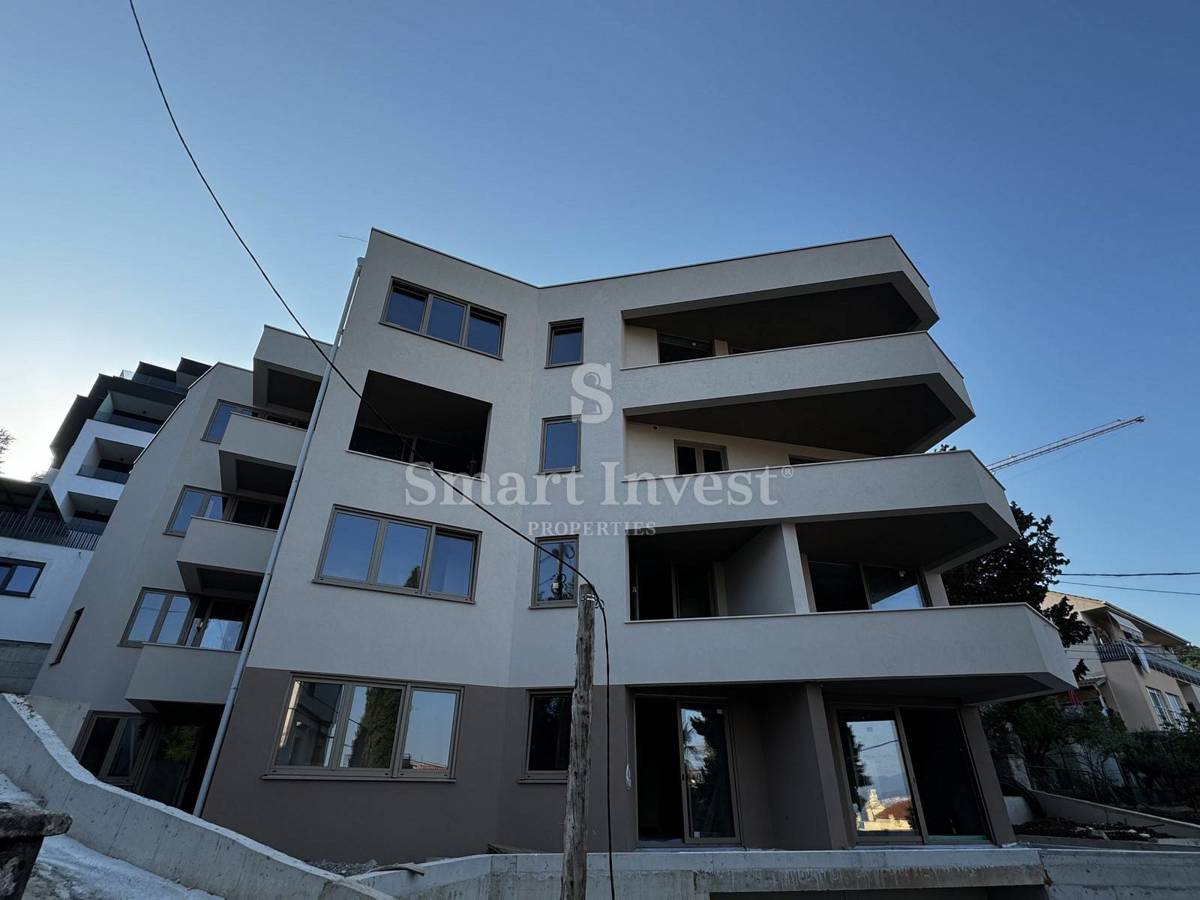 OPATIJA - CENTER, Luxury penthouse with roof terrace and pool near the sea! (S3) 
