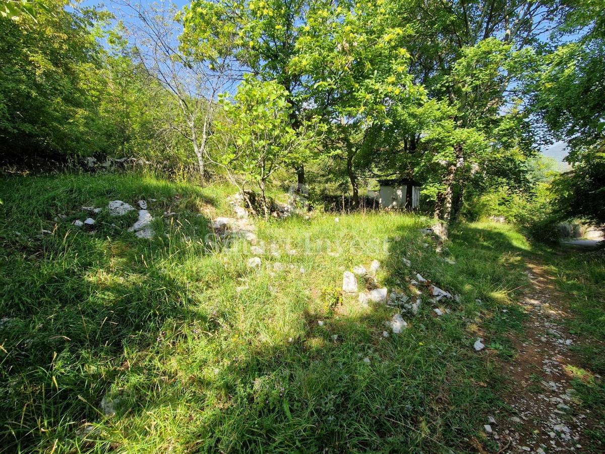 OPATIJA, Gradbeno zemljišče s pogledom na morje na mirni lokaciji