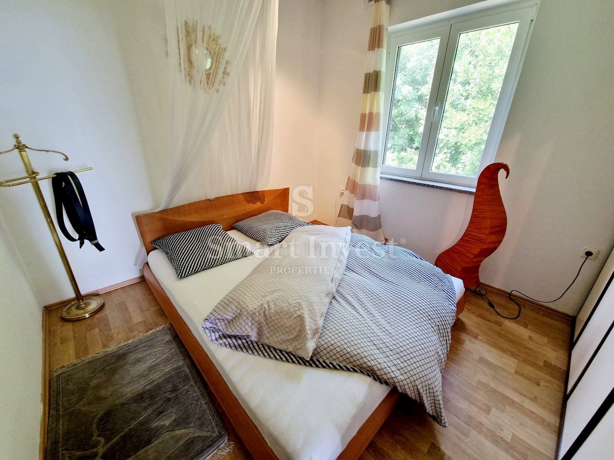 OPATIJA - POBRI, Samostojna hiša s 3 apartmaji