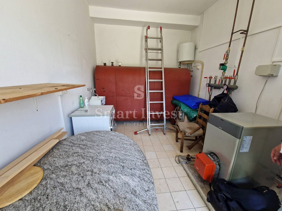 OPATIJA - POBRI, Samostojna hiša s 3 apartmaji