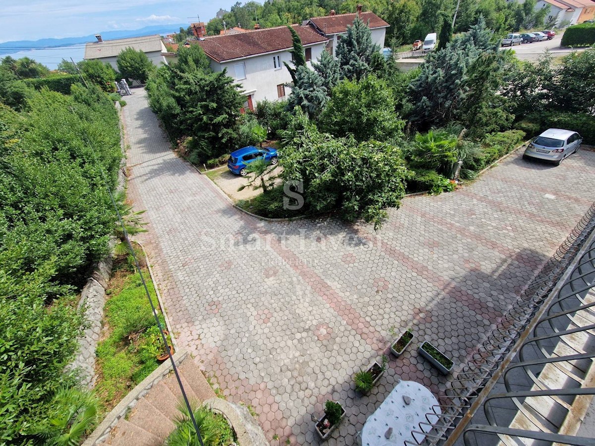 OPATIJA - POBRI, Samostojna hiša s 3 apartmaji