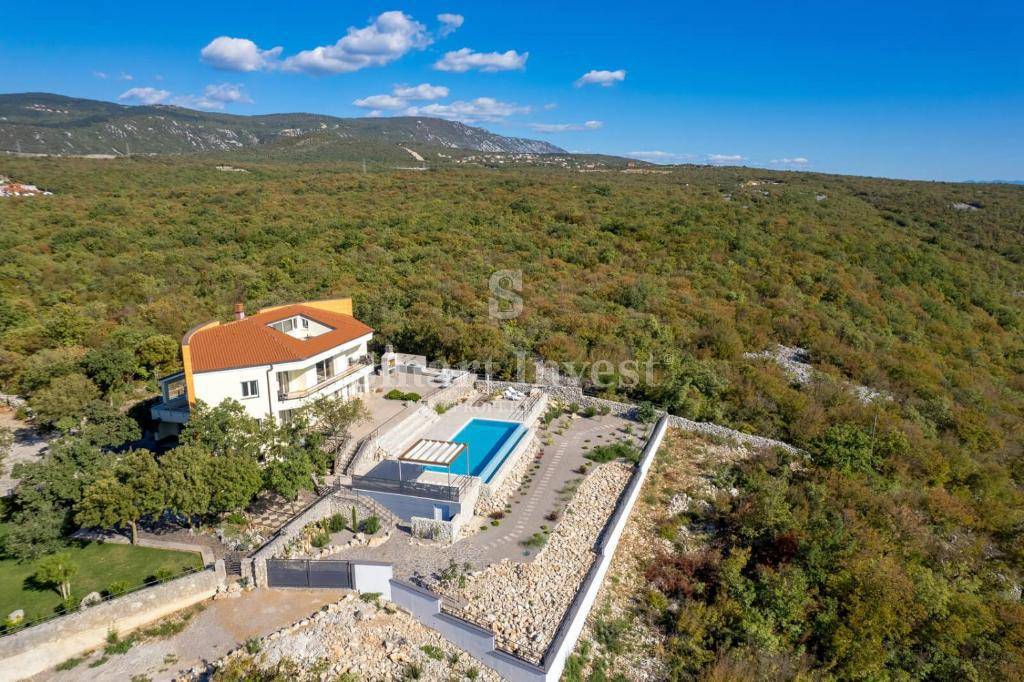 Hiša Kraljevica, 400m2