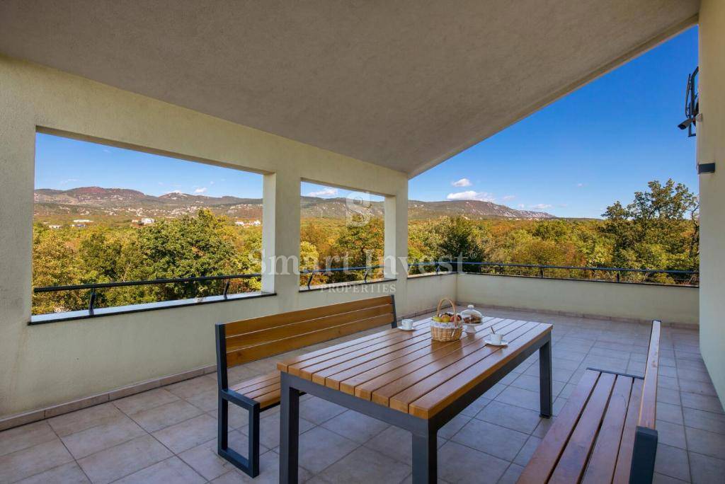 Hiša Kraljevica, 400m2