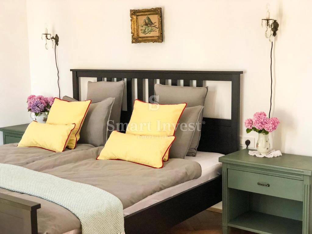 OPATIJA - CENTER, dva prenovljena apartmaja v zgodovinski vili, 50 m do morja