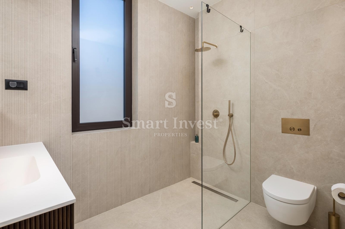 MOŠĆENICE, luksuzna vila z bazenom in panoramskim pogledom na morje