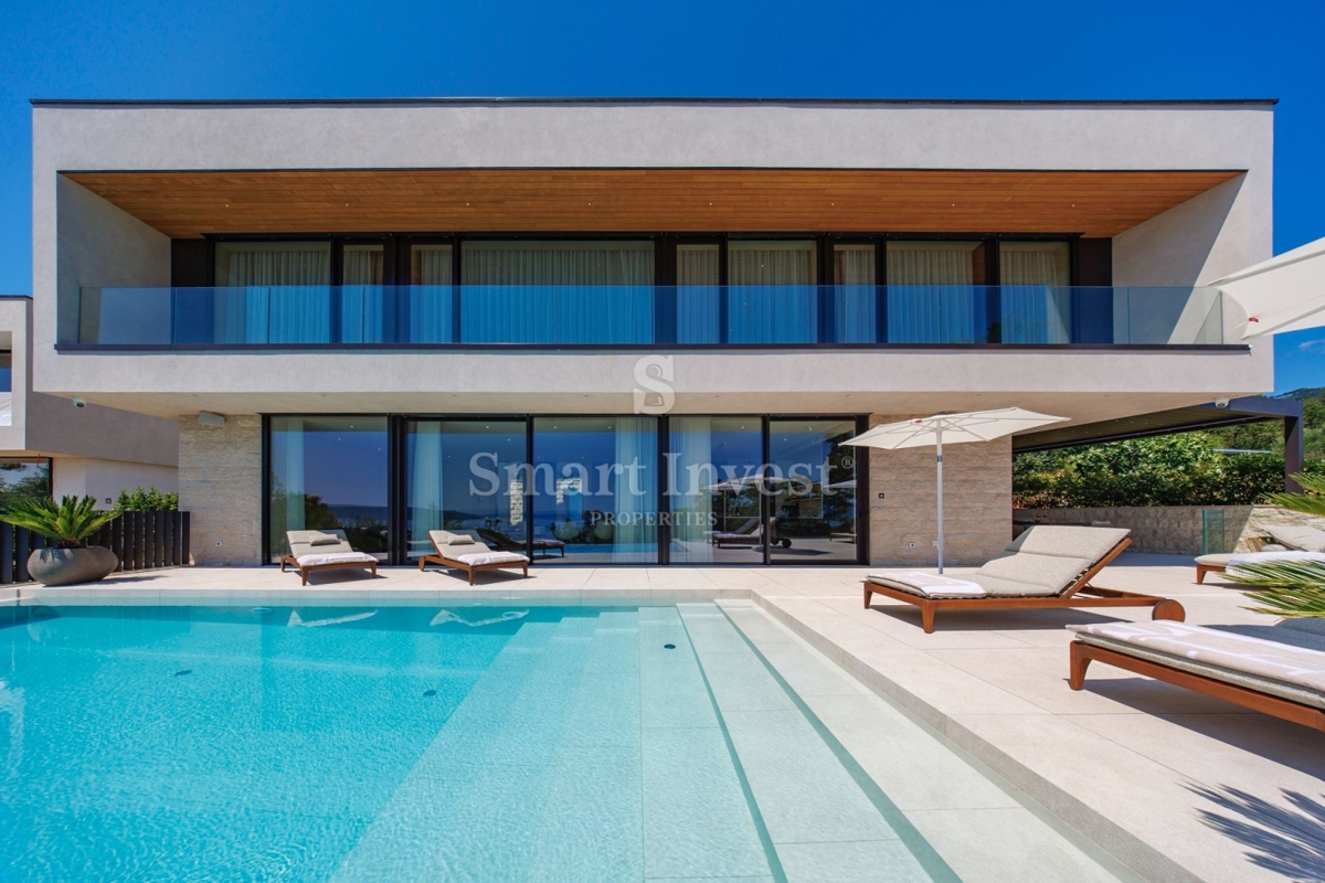 MOŠĆENICE, luksuzna vila z bazenom in panoramskim pogledom na morje