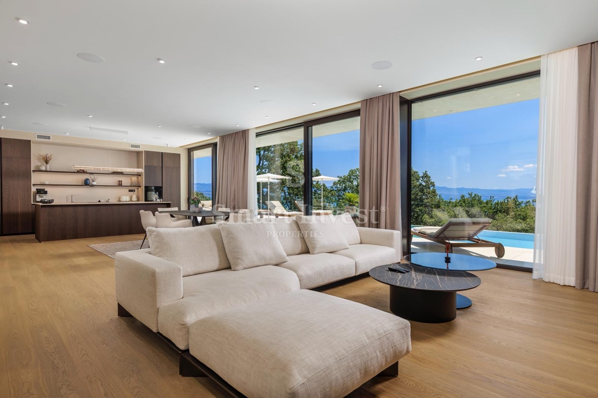 MOŠĆENICE, luksuzna vila z bazenom in panoramskim pogledom na morje