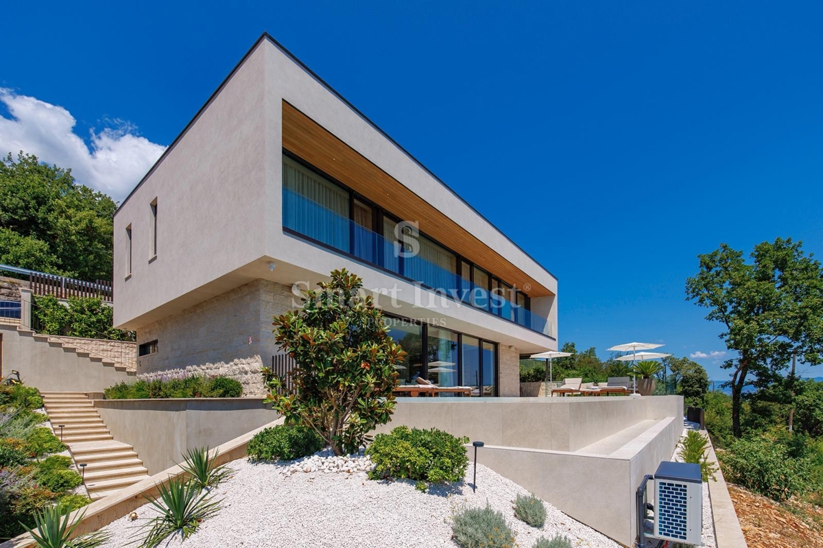 MOŠĆENICE, luksuzna vila z bazenom in panoramskim pogledom na morje