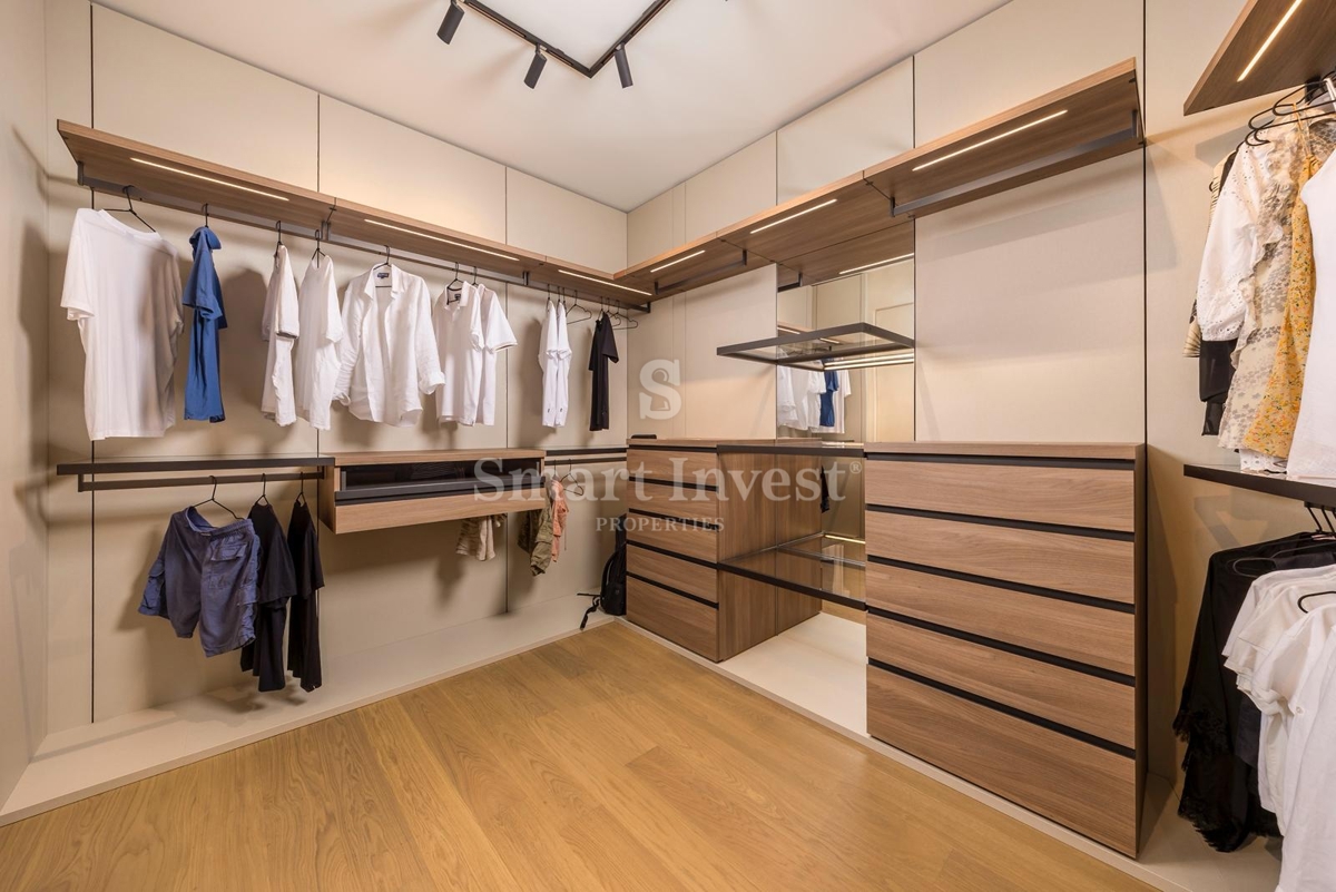 MOŠĆENICE, luksuzna vila z bazenom in panoramskim pogledom na morje