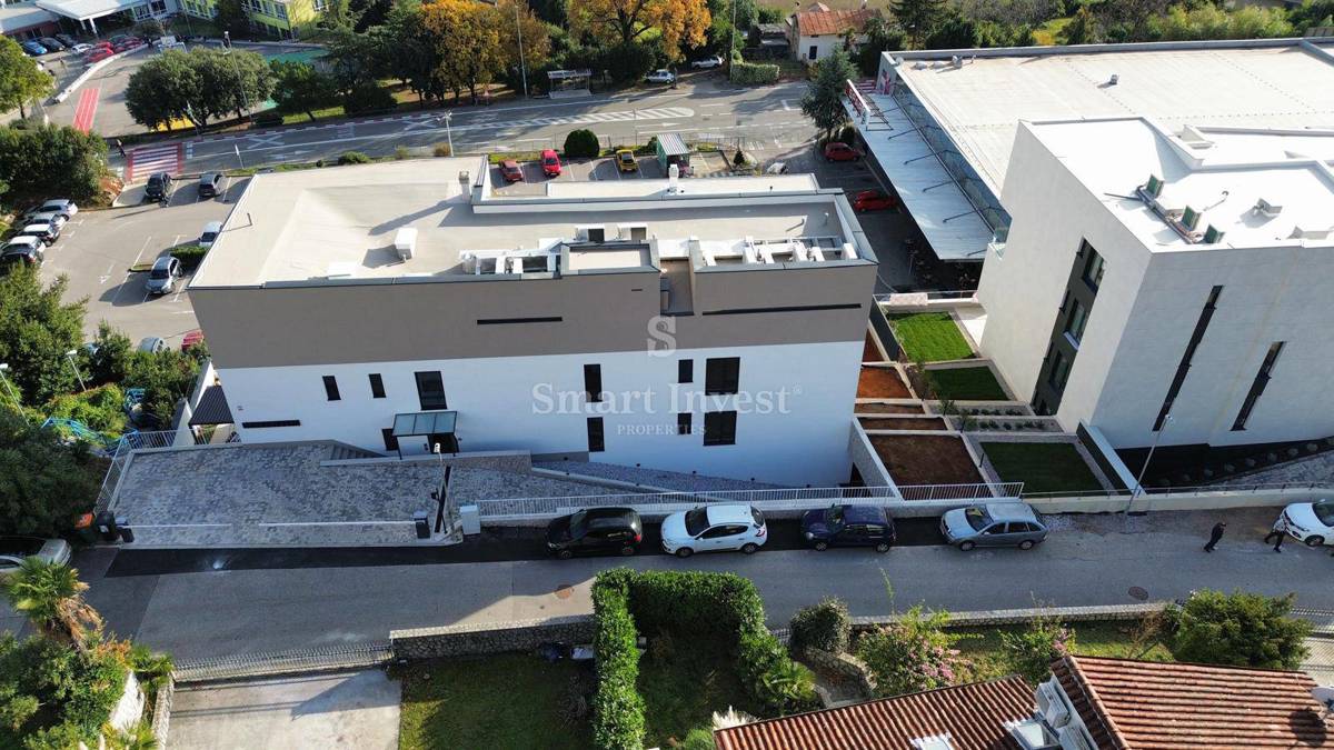 OPATIJA, Novo 3-s stanovanje s pogledom na morje in garažo